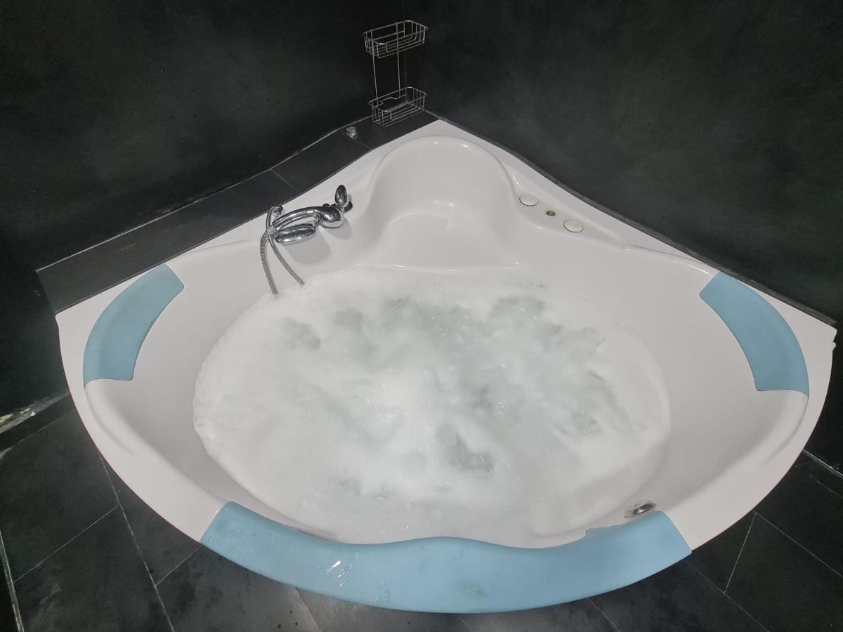 Apartamento Loft Acogedor Apartment Alhaurín de la Torre Екстериор снимка